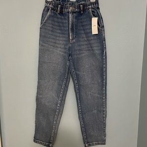 BDG Pull-on High-waisted Mom Jeans
